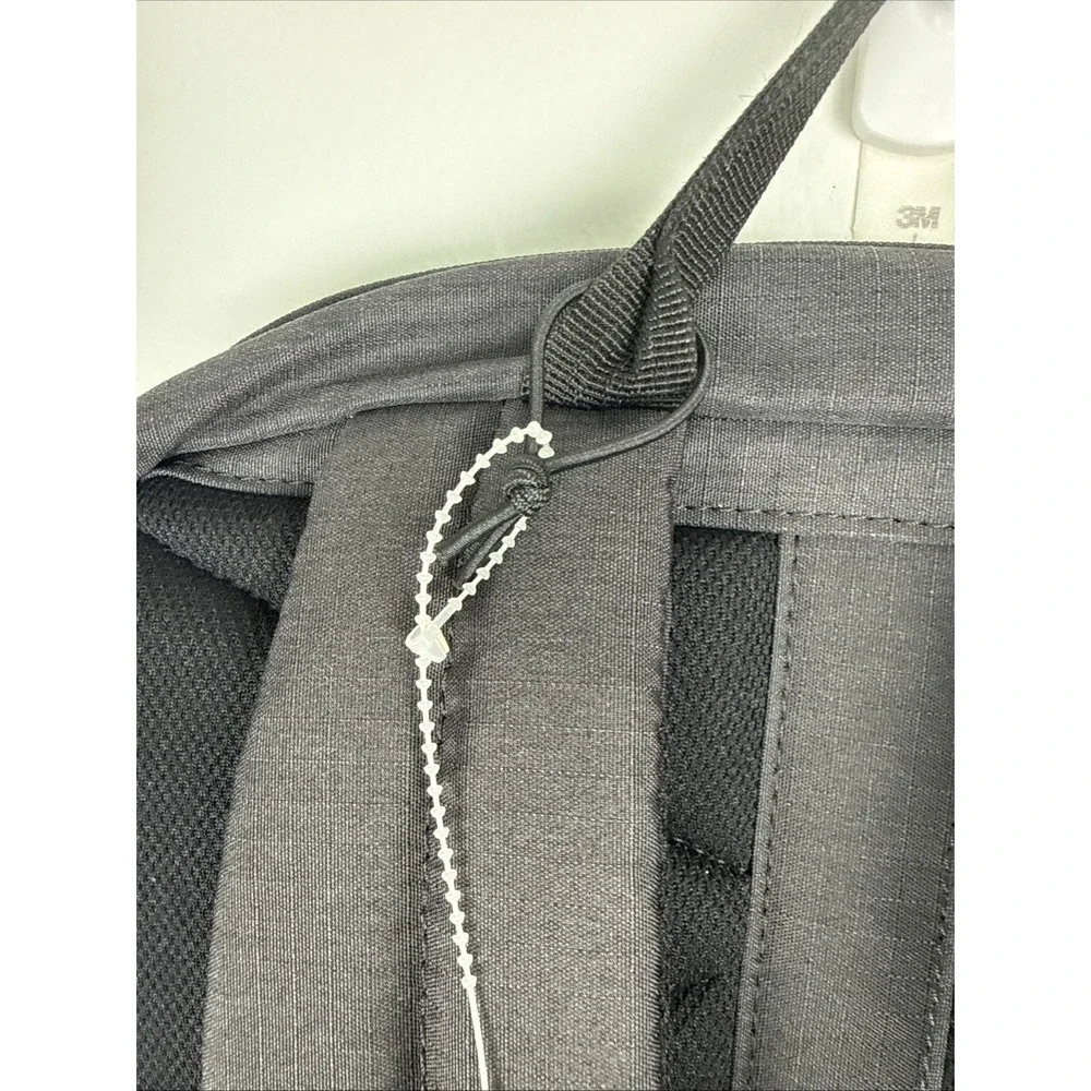 NWOT Thule Lithos 20L Laptop Backpack Charcoal Gray Nylon Multi-Pockets Travel